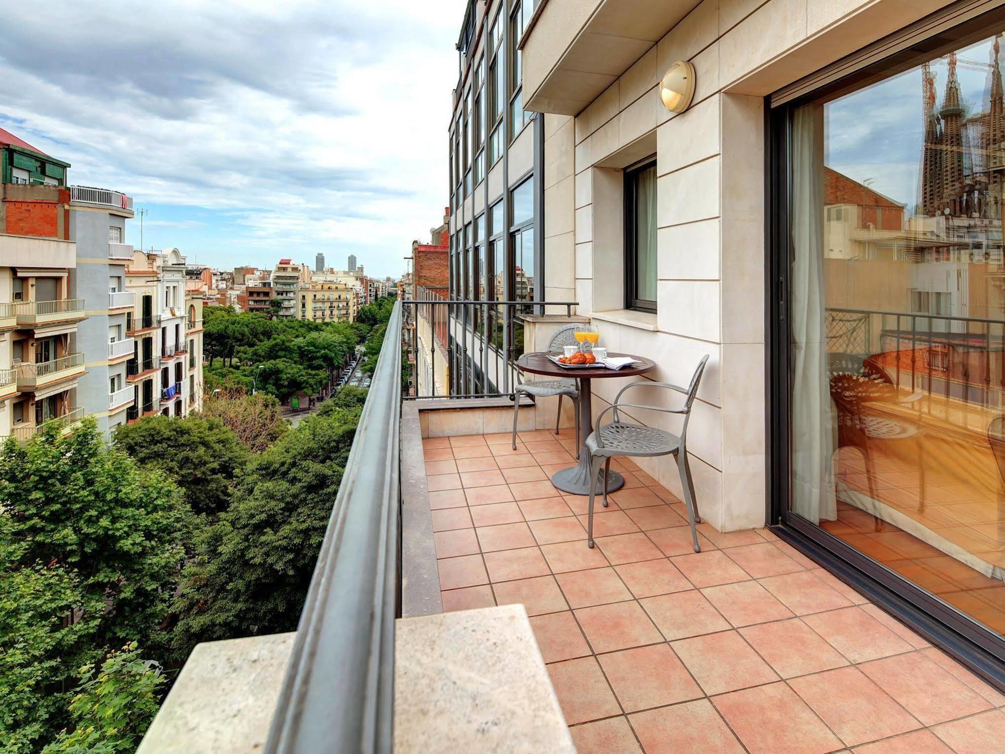 Apartaments-Hotel Hispanos 7 Suiza Barcelona Eksteriør billede